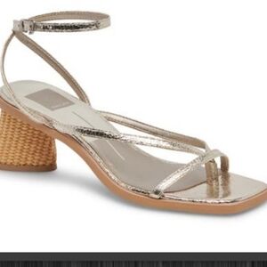 New Woman's Dolce Vita Benita heels. Size 6m.